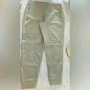 NWOT Athleta Brooklyn jogger size 14.